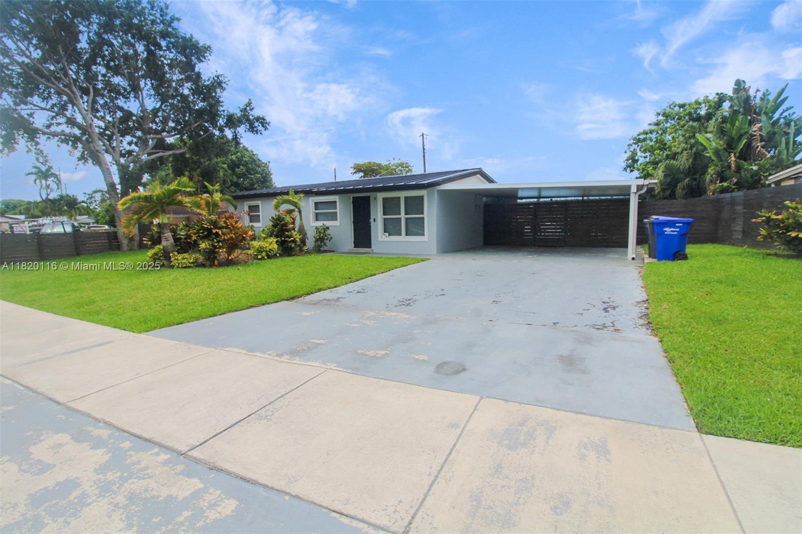 5936 N Farragut Dr
