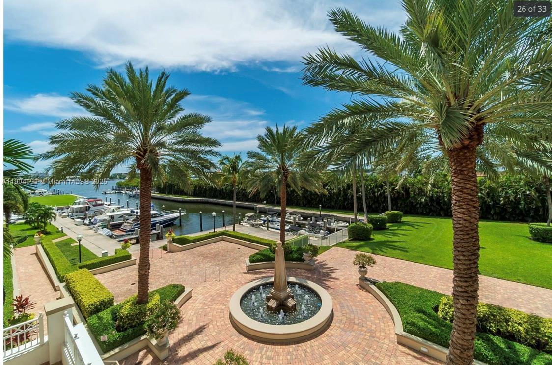 MOORINGS AT LANTANA CONDO - Residential
