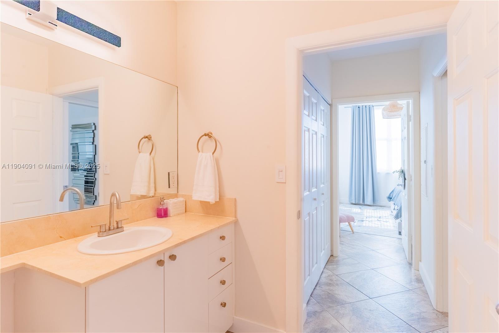 MOORINGS AT LANTANA CONDO - Residential