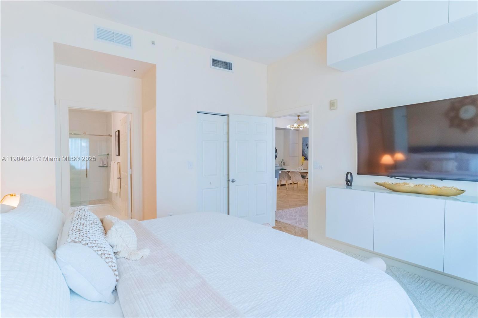 MOORINGS AT LANTANA CONDO - Residential