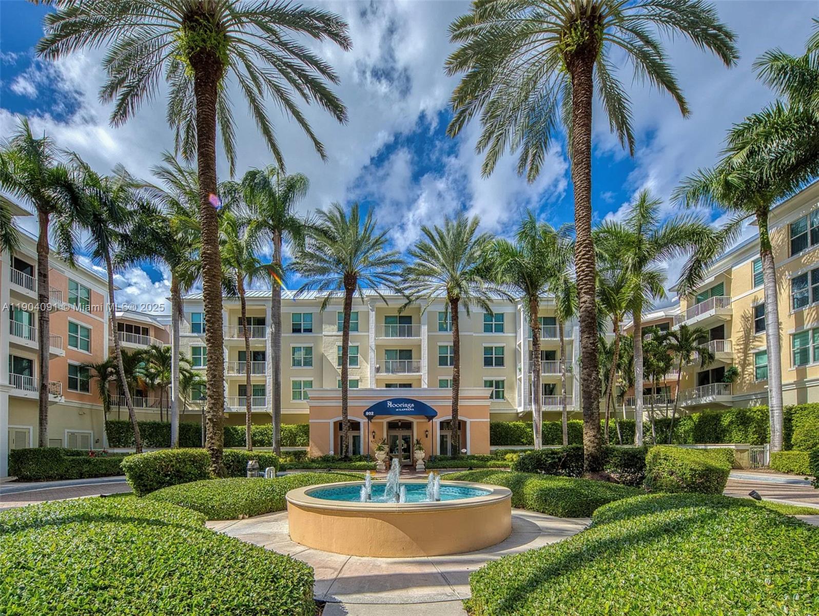 MOORINGS AT LANTANA CONDO - Residential