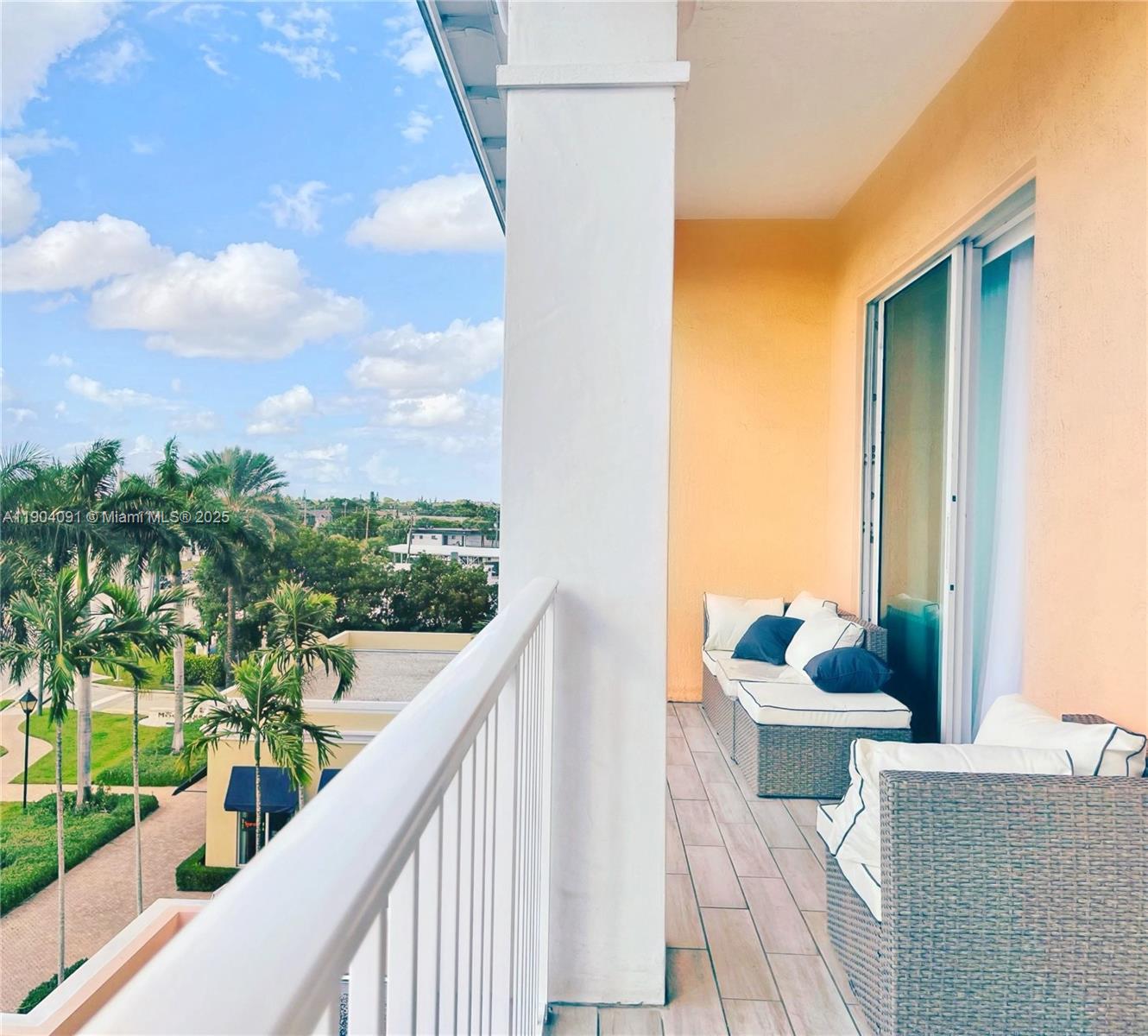 MOORINGS AT LANTANA CONDO - Residential