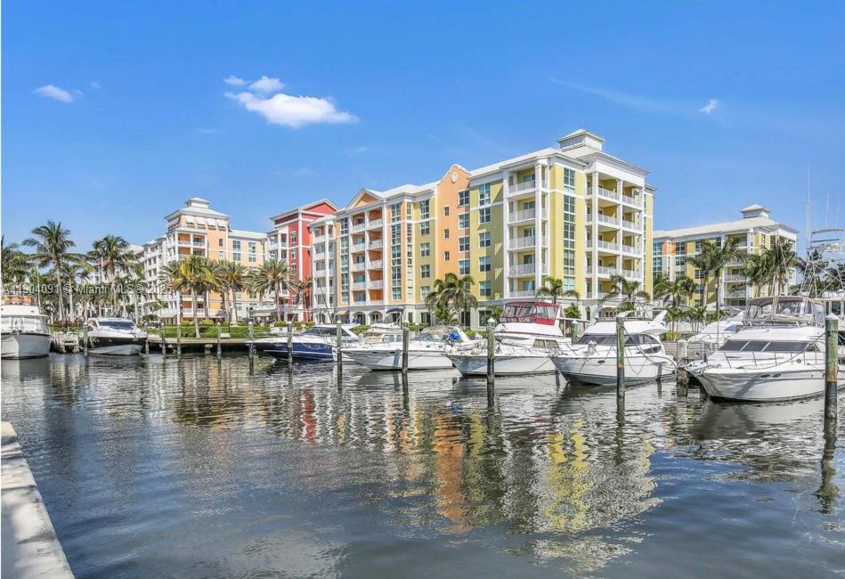 MOORINGS AT LANTANA CONDO - Residential