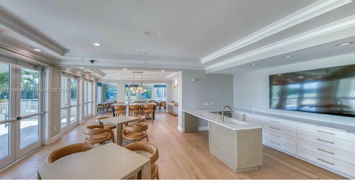 MOORINGS AT LANTANA CONDO - Residential