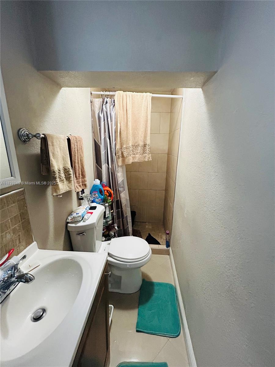 LUCY LEE SUB - Residential