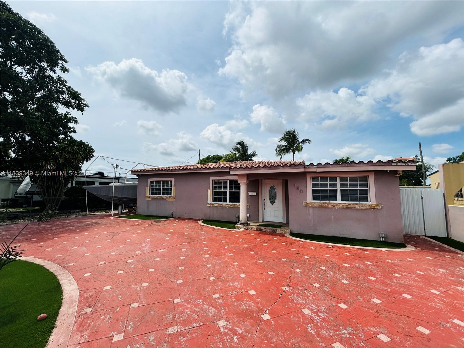 LUCY LEE SUB - Residential