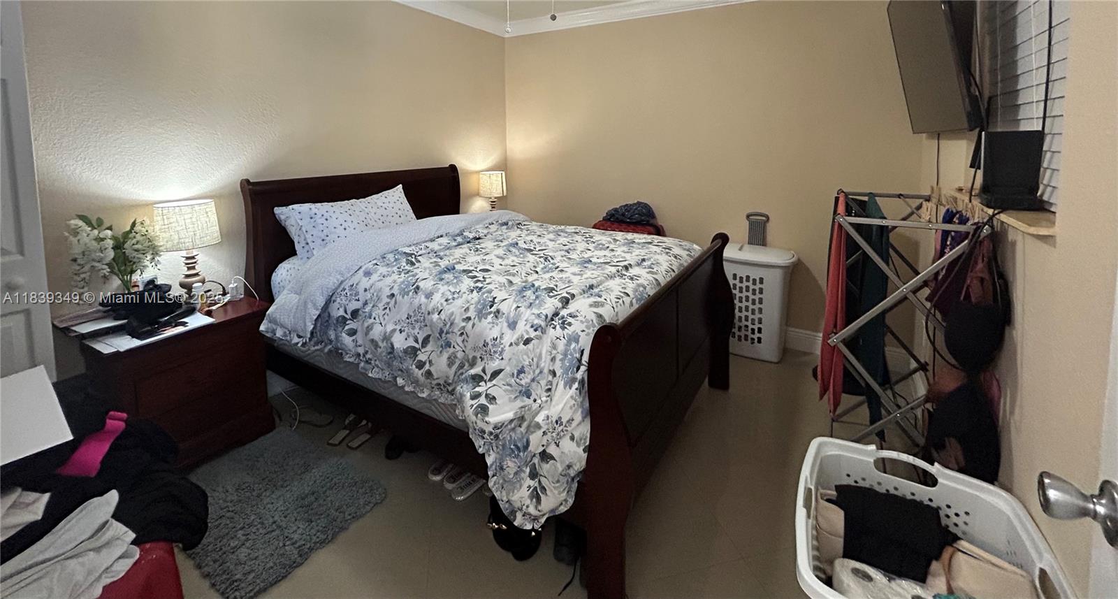 LUCY LEE SUB - Residential