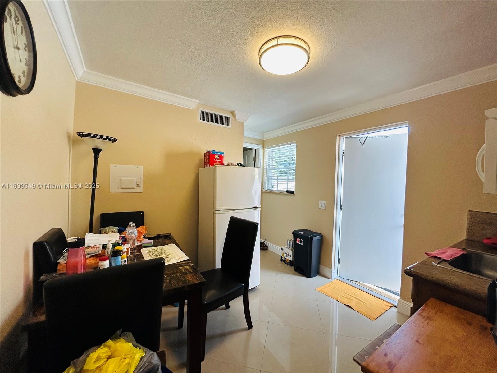 LUCY LEE SUB - Residential