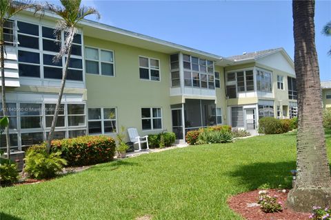 A home in Deerfield Beach