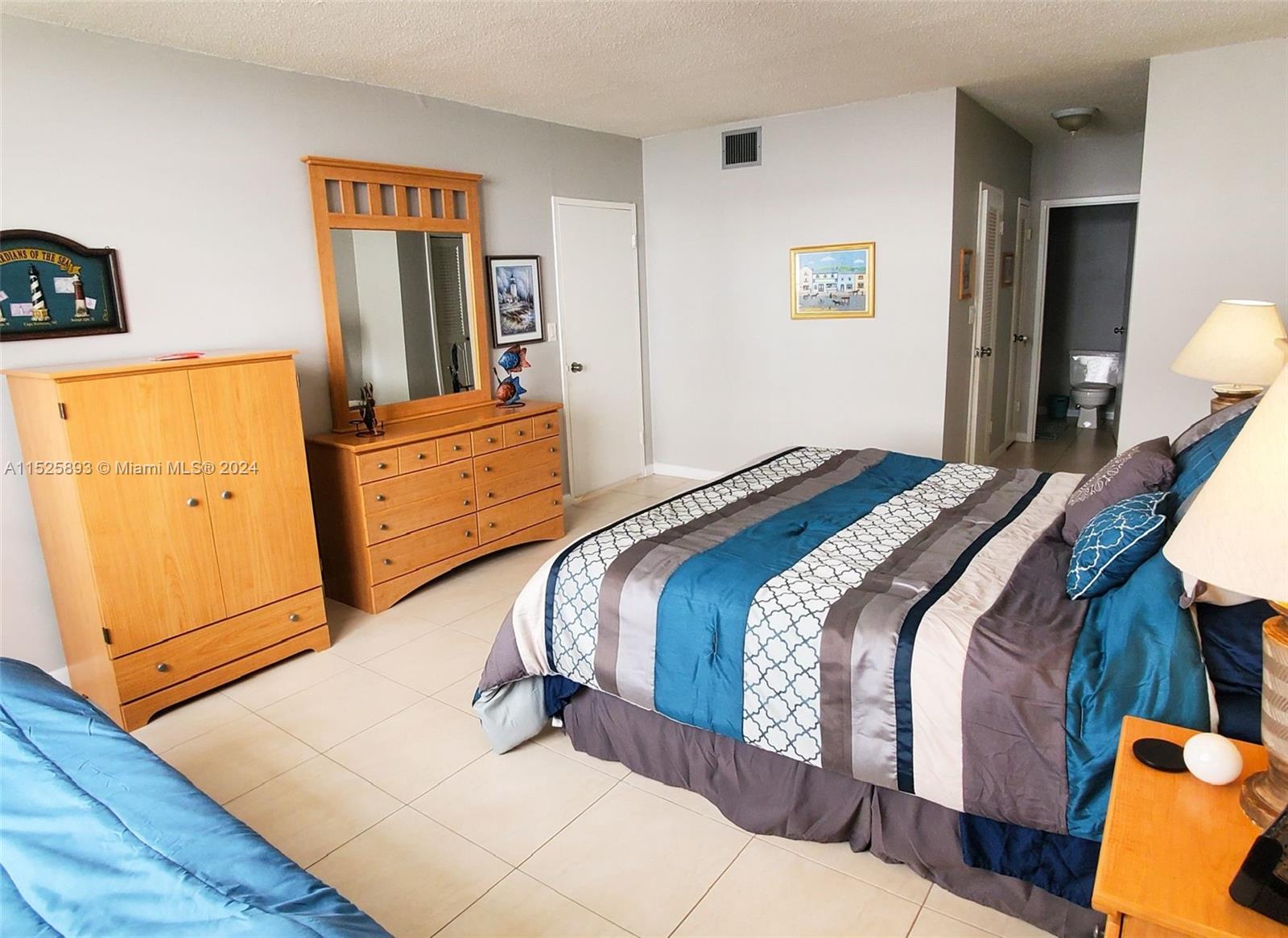 SEA AIR TOWERS CONDO - Residential Lease