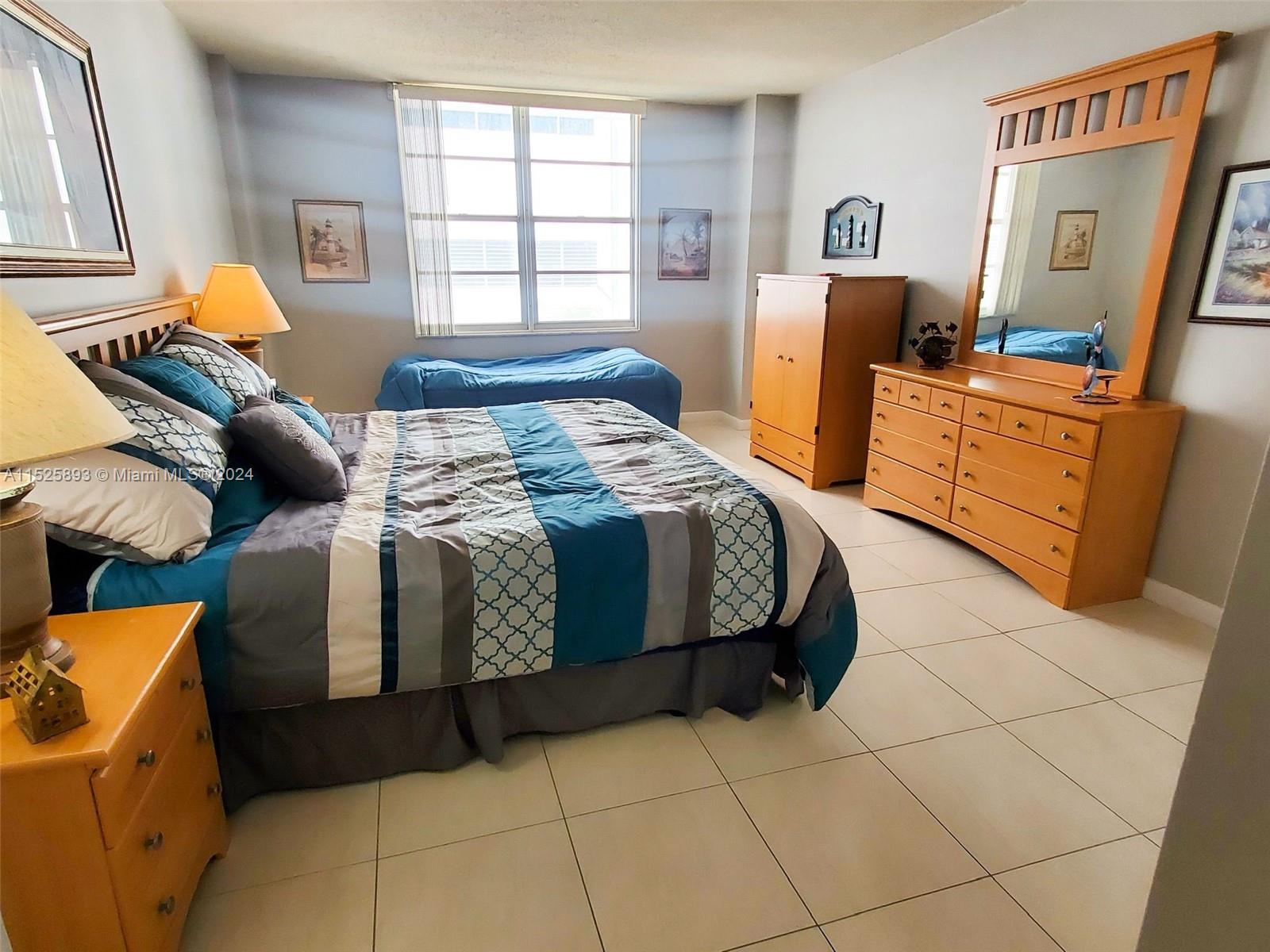 SEA AIR TOWERS CONDO - Residential Lease