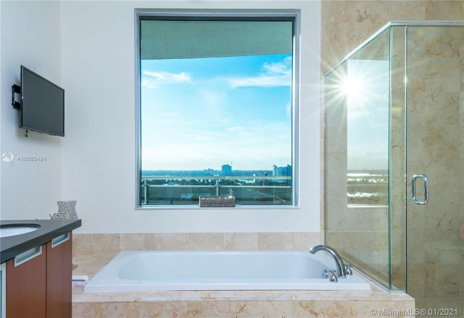 THE LEXI CONDO - Residential