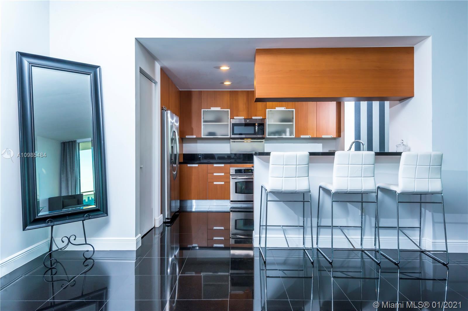 THE LEXI CONDO - Residential