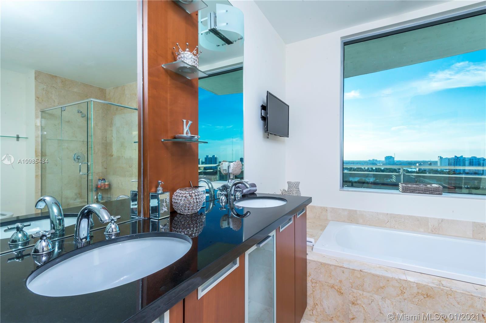 THE LEXI CONDO - Residential