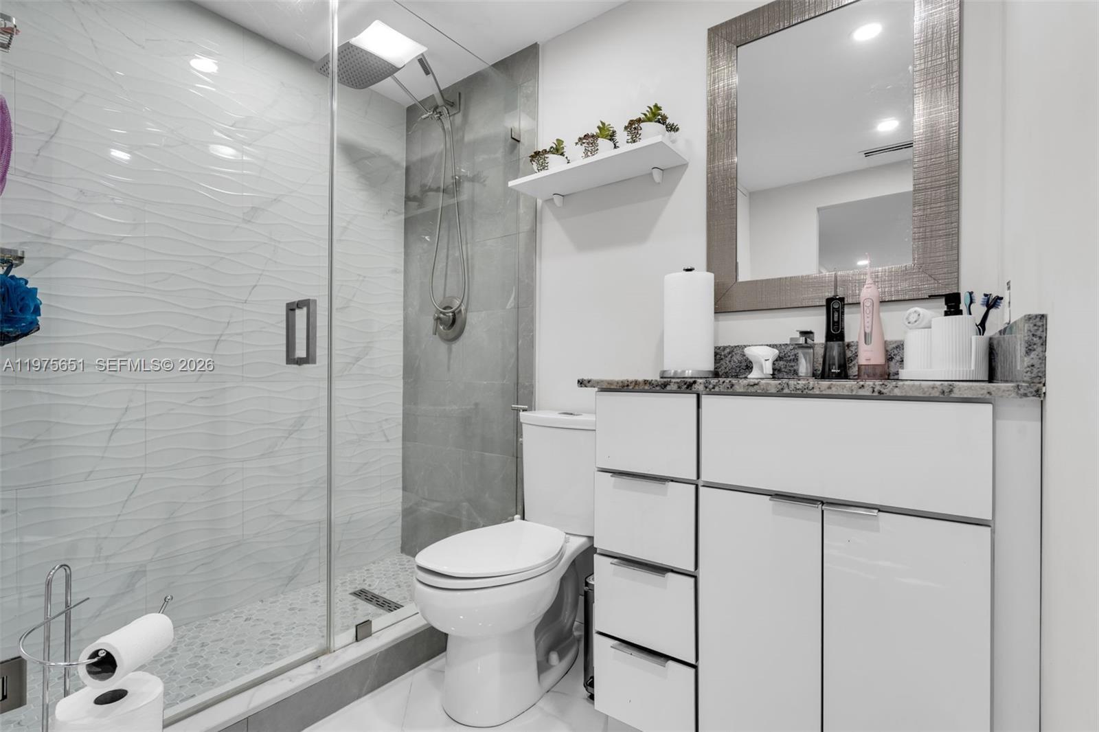 VENETIAN GARDENS AT COUNT - Residential