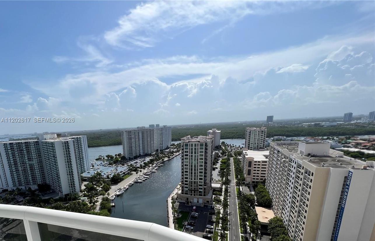 TDR TOWER I CONDO - Residential