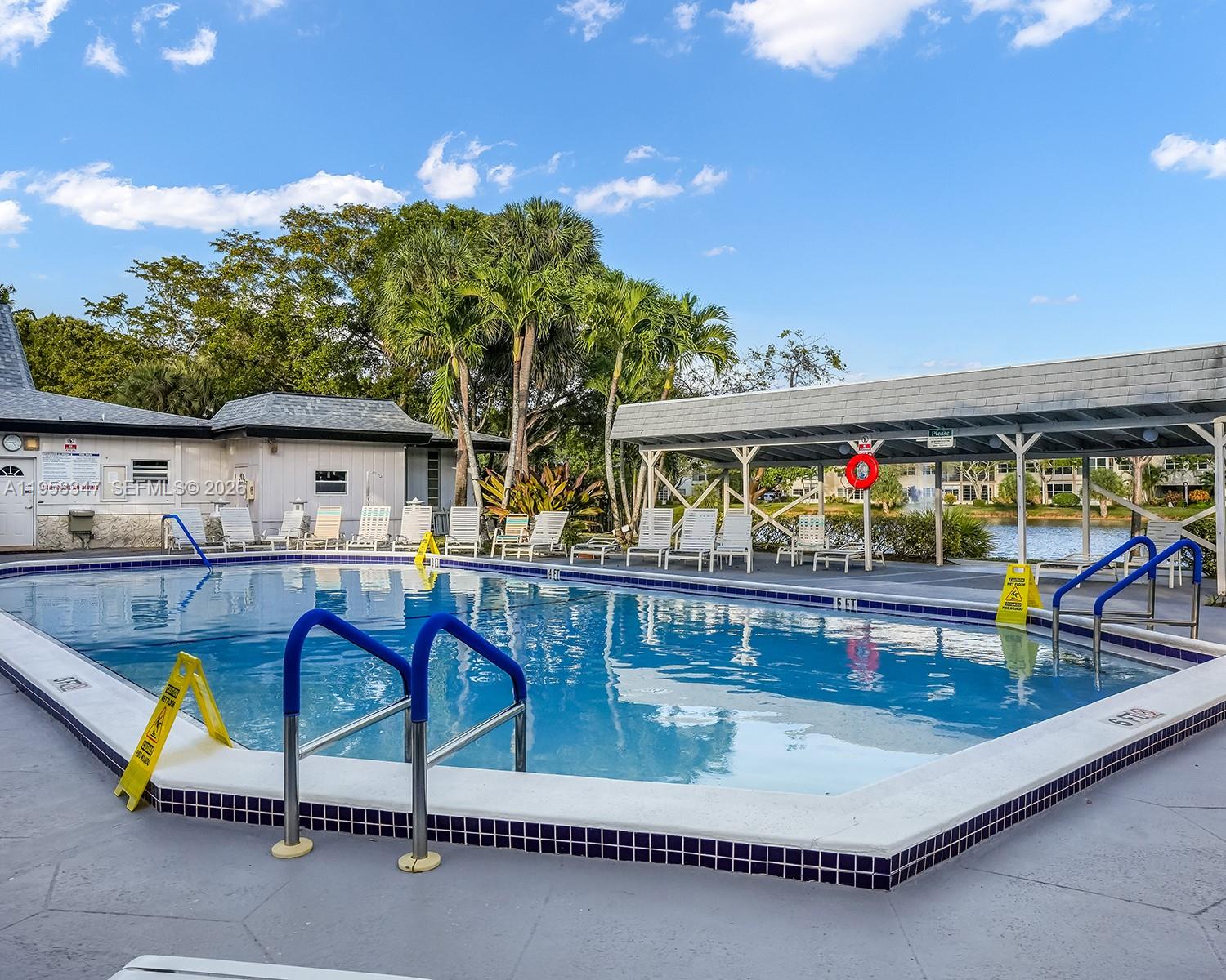 BAMBOO GARDENS CONDO - Residential