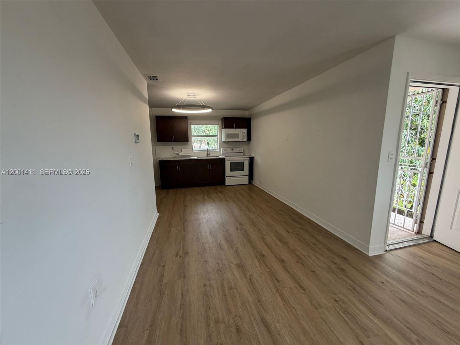 NEW LIFE SUB - Residential Lease