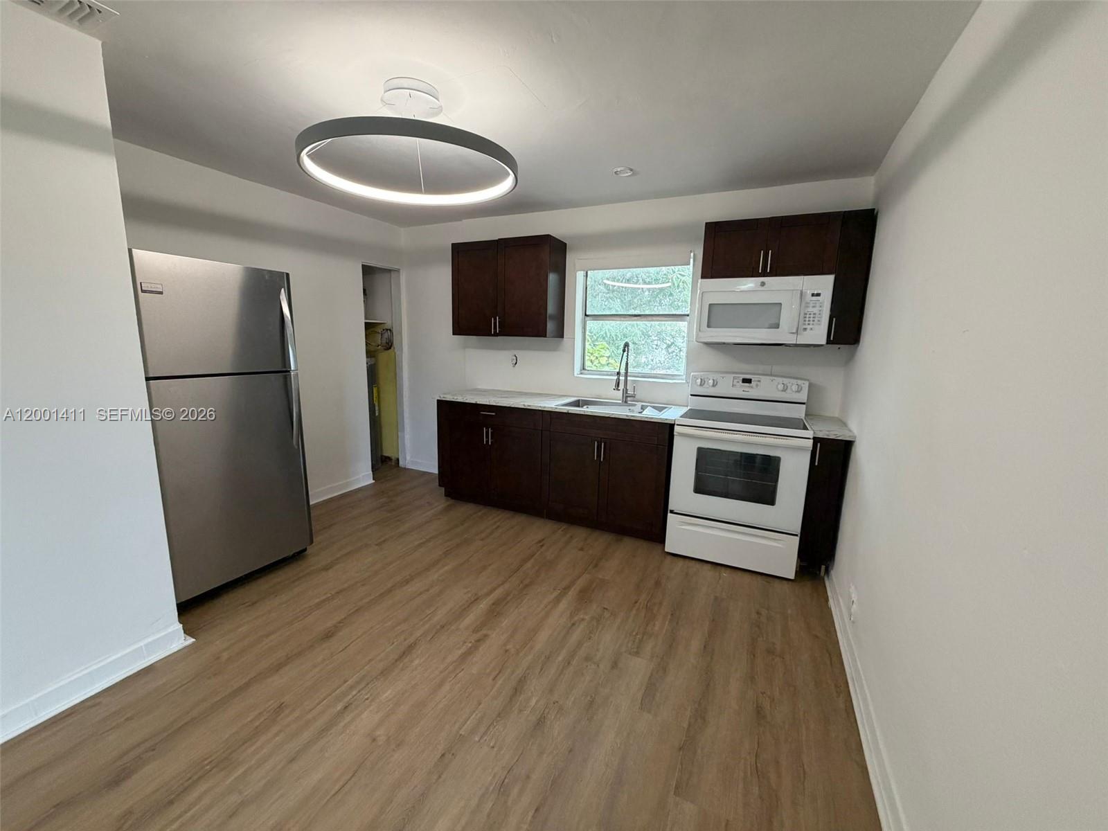 NEW LIFE SUB - Residential Lease