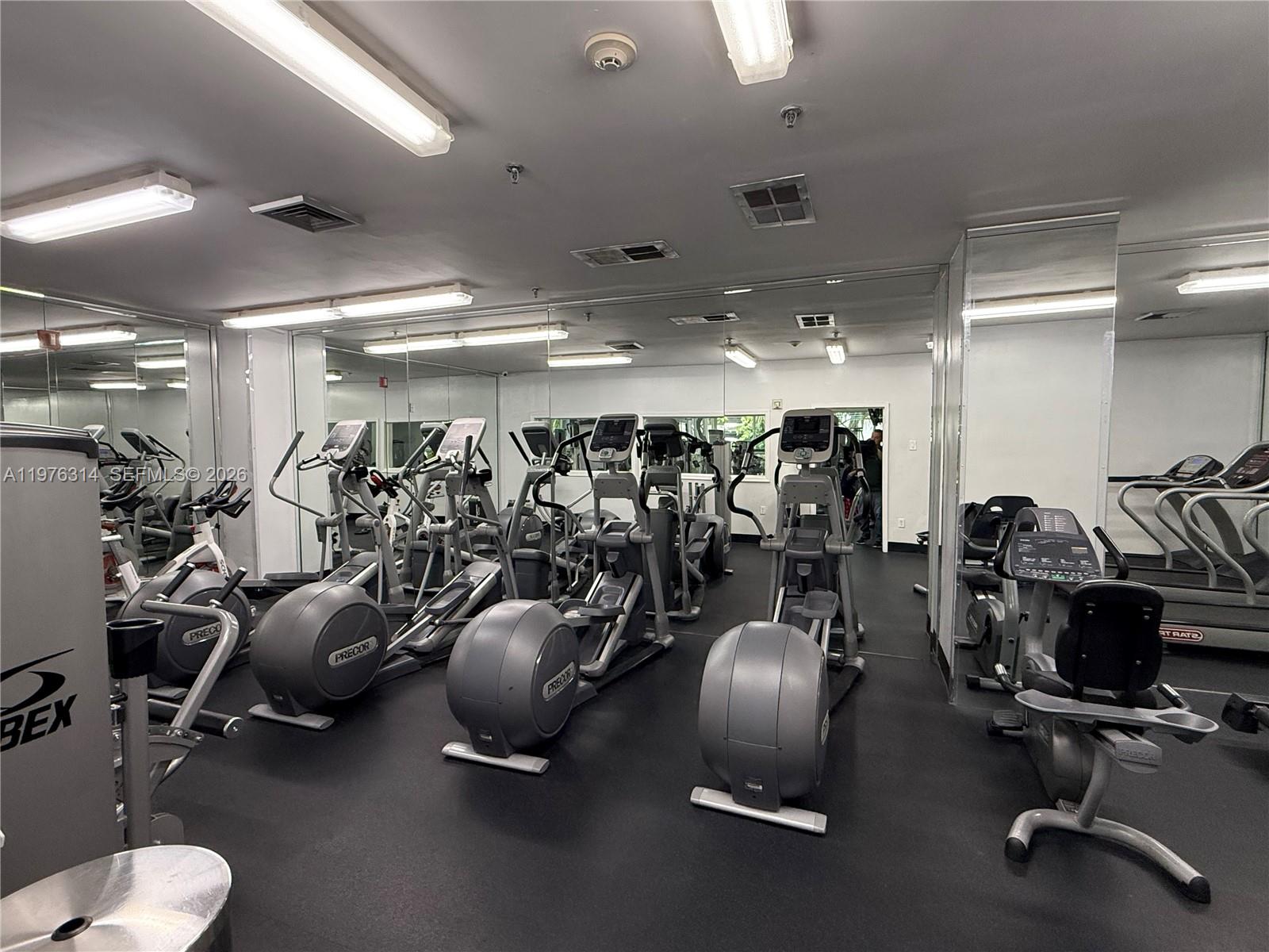 MADISON DOWNTOWN CONDO - Residential