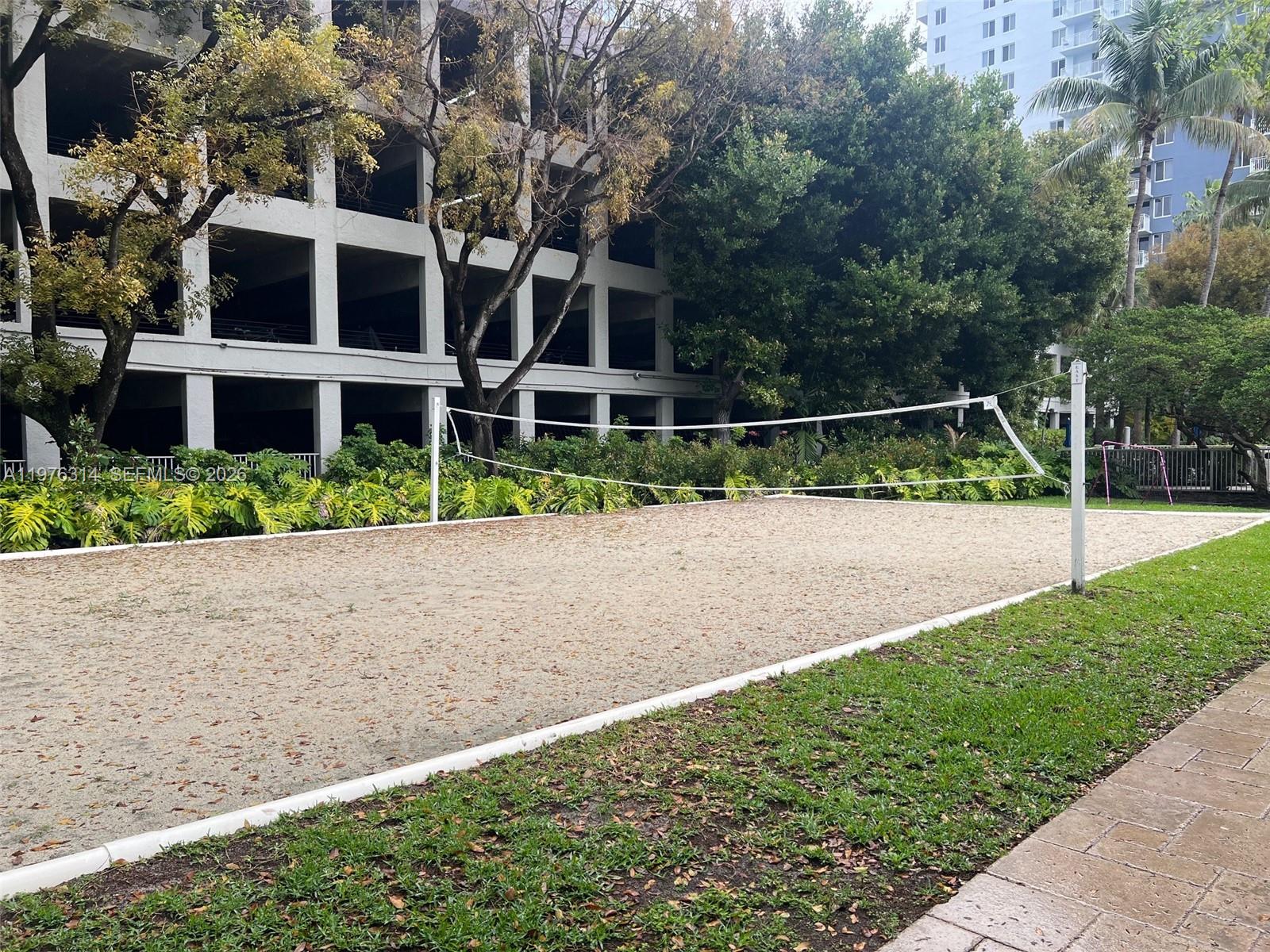 MADISON DOWNTOWN CONDO - Residential