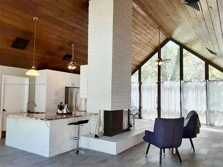 216 Timbercove Cir