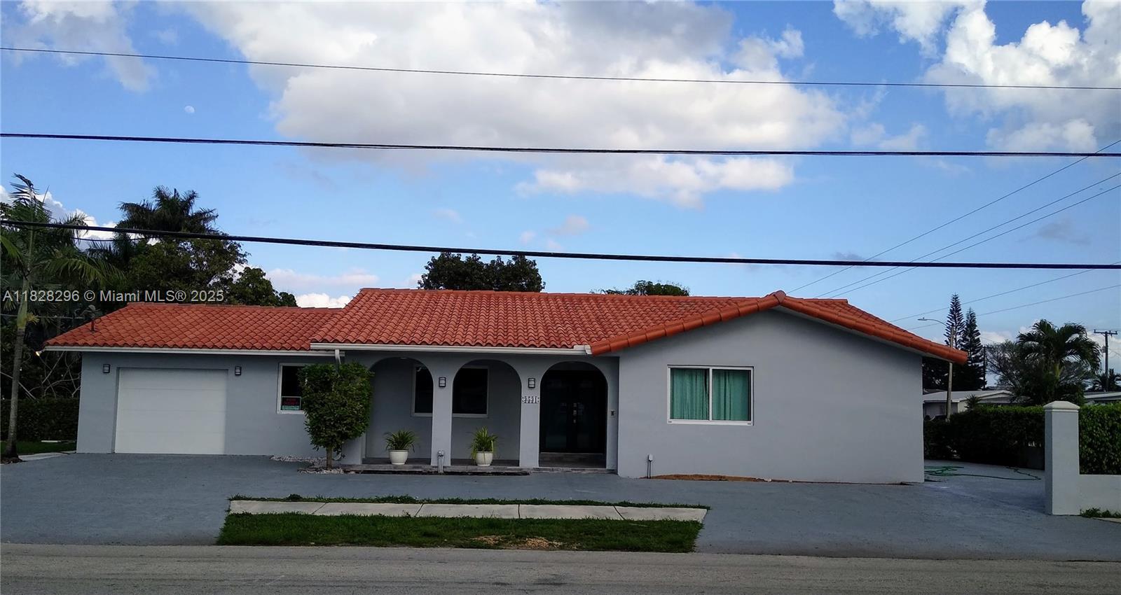 Centrally located in Westchester area, spacious, updated 3/2 1 car garage home with an additional den/office space. Close to all major highways, shopping, parks, schools. Nice patio space perfect for entertaining.