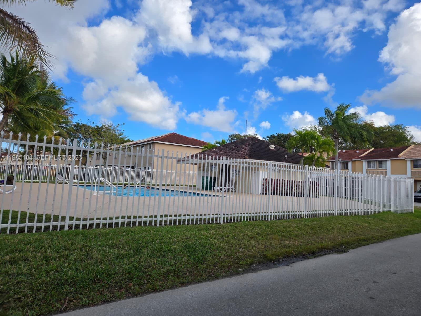 WEITZER SERENA LAKES TOWN - Residential