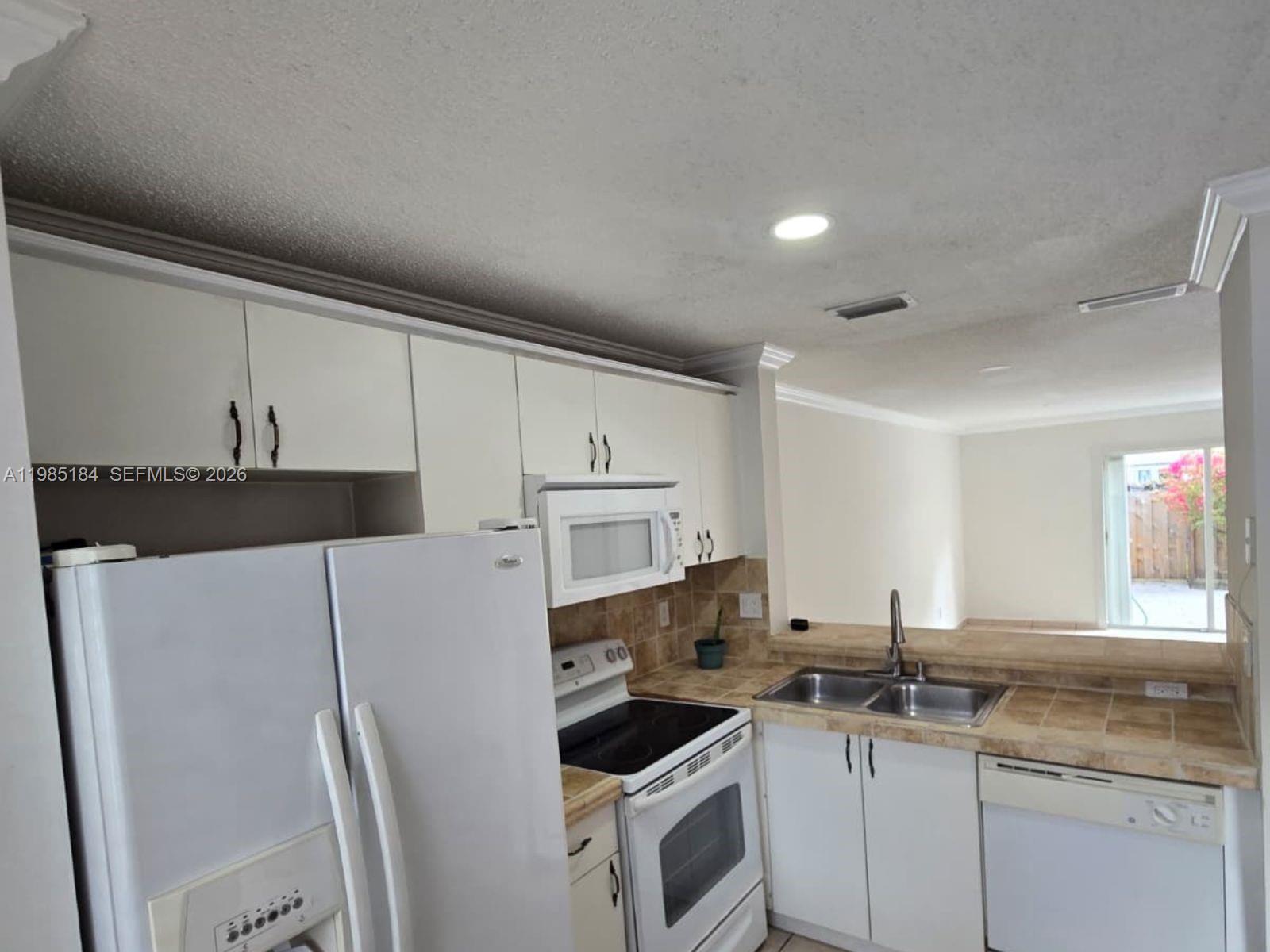 WEITZER SERENA LAKES TOWN - Residential