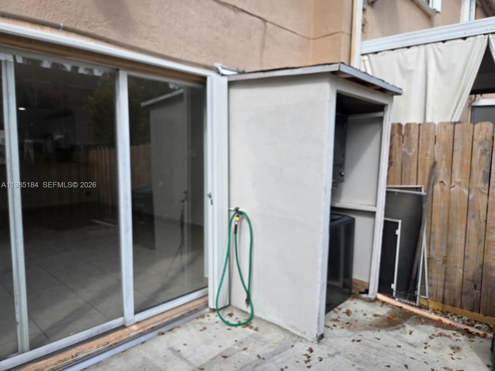 WEITZER SERENA LAKES TOWN - Residential