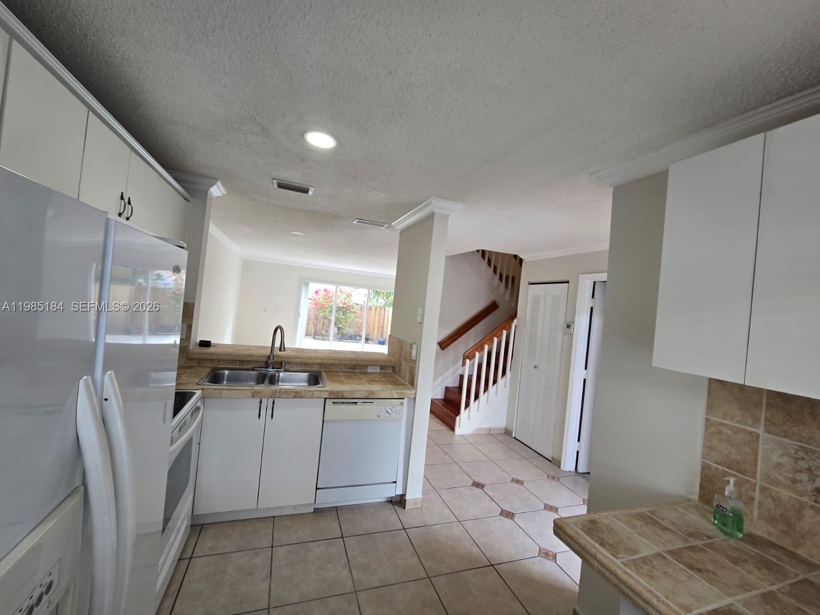 WEITZER SERENA LAKES TOWN - Residential