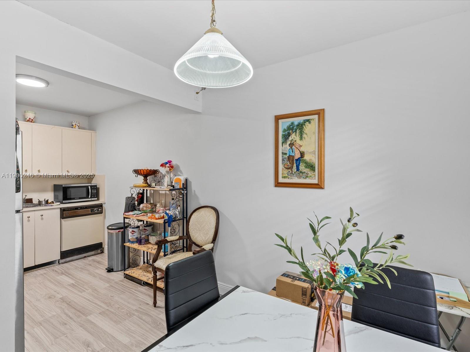 KINGSLEY AT CENTURY VILLA - Residential