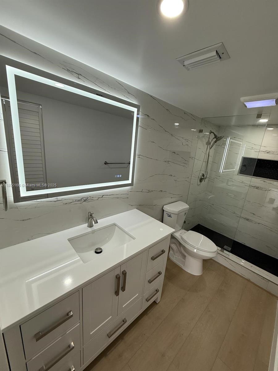 INVERWOOD CONDO - Residential