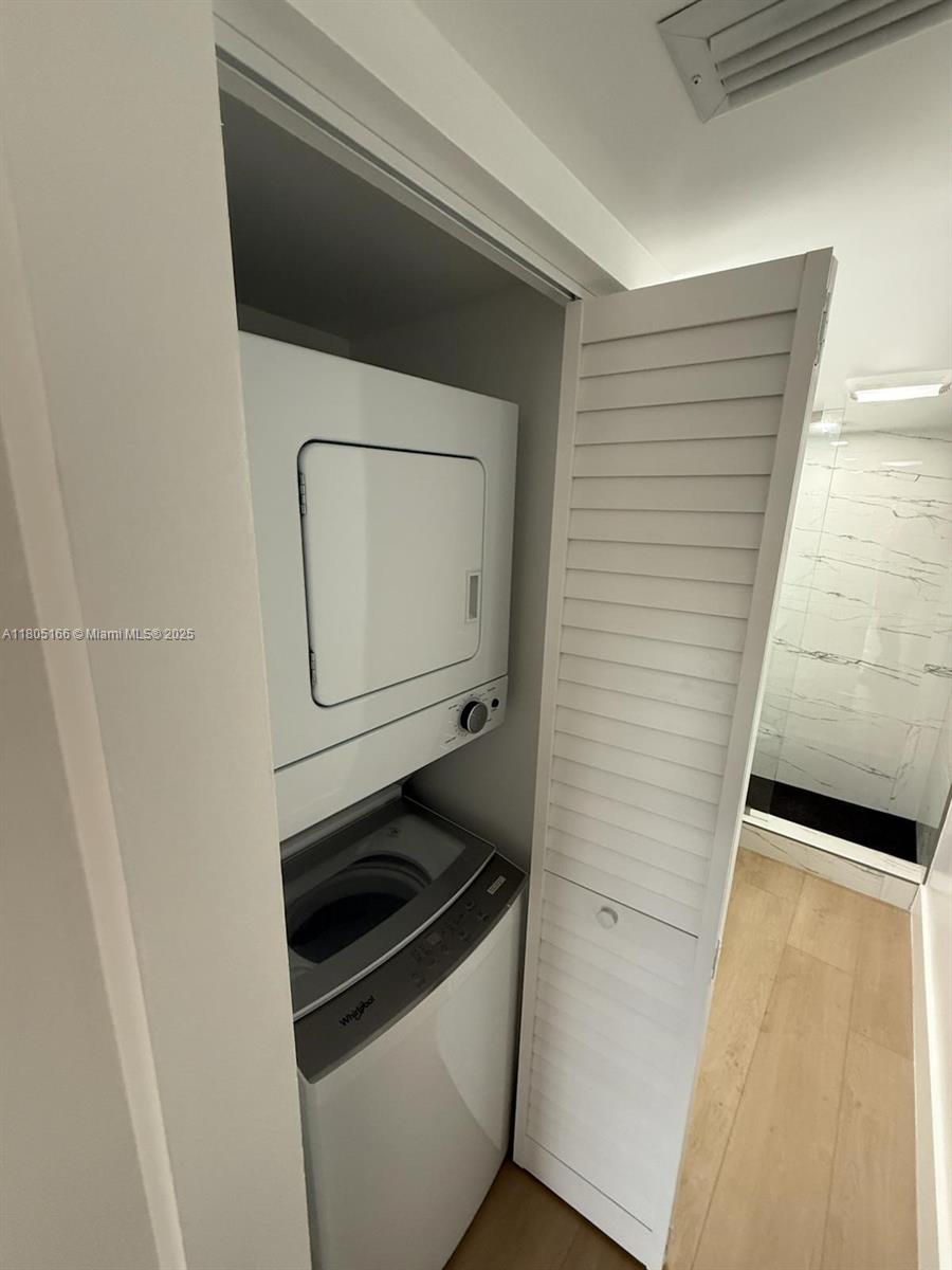 INVERWOOD CONDO - Residential