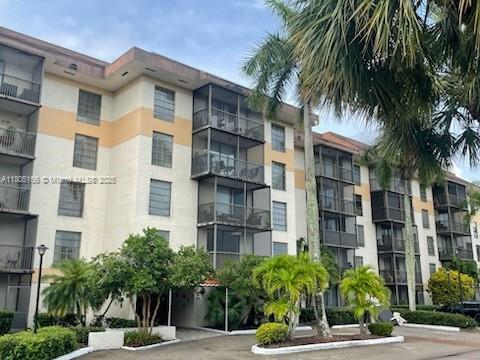 INVERWOOD CONDO - Residential