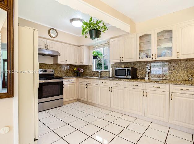 CAROL CITY - Residential