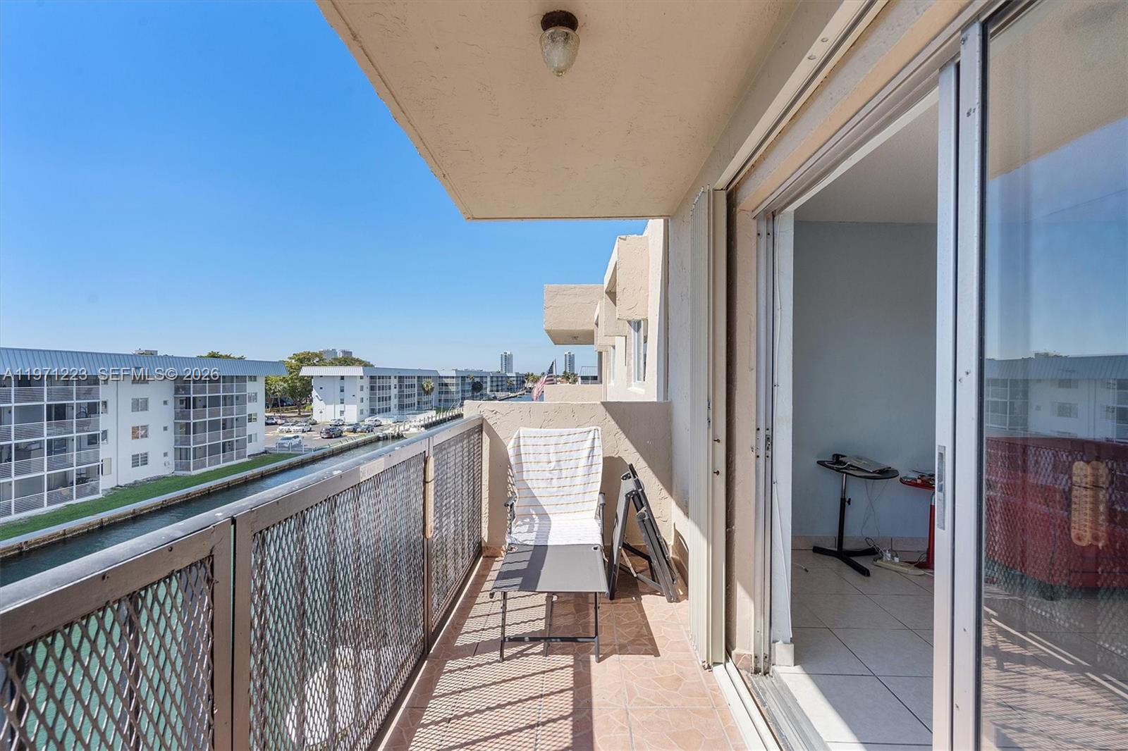 WATERWAY ISLES CONDO - Residential