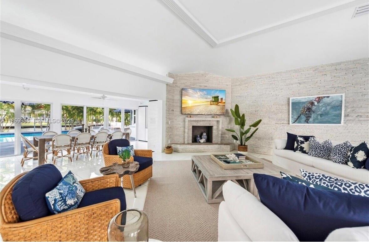 1025 Belle Meade Island Dr