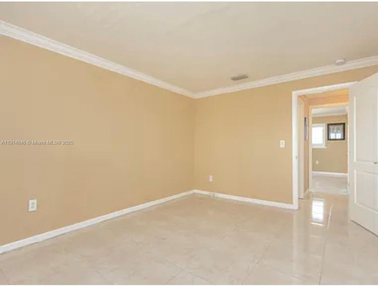 CHATEAU CONDO - Residential Lease