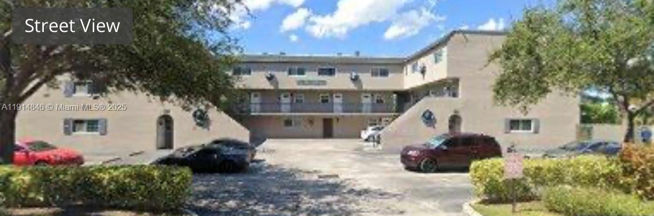 CHATEAU CONDO - Residential Lease