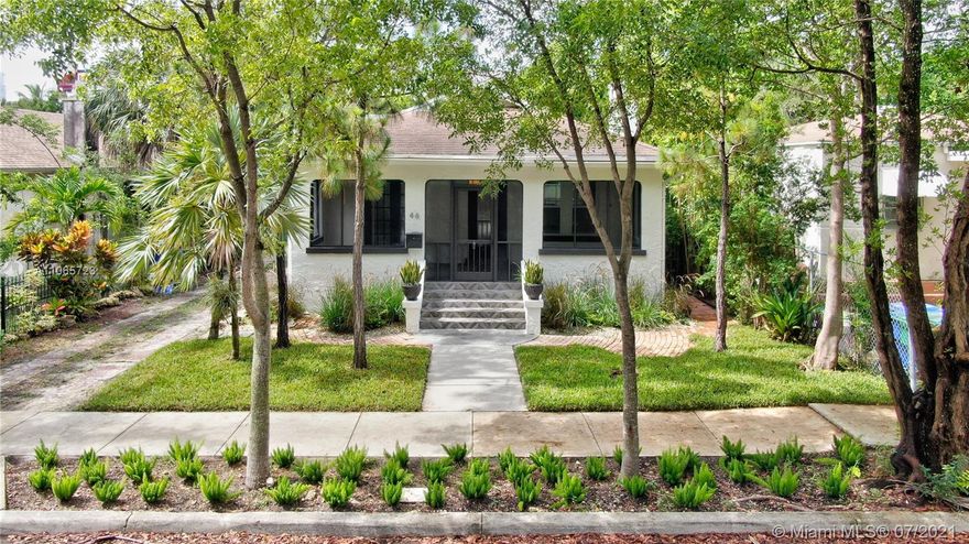 Upgrade your lifestyle with more privacy and space. This charming + historic gem in East Buena Vista comes full of original character and modern amenities. Ready for your own personal touch. Steps from bustling Design District and all Miami has to offer.
