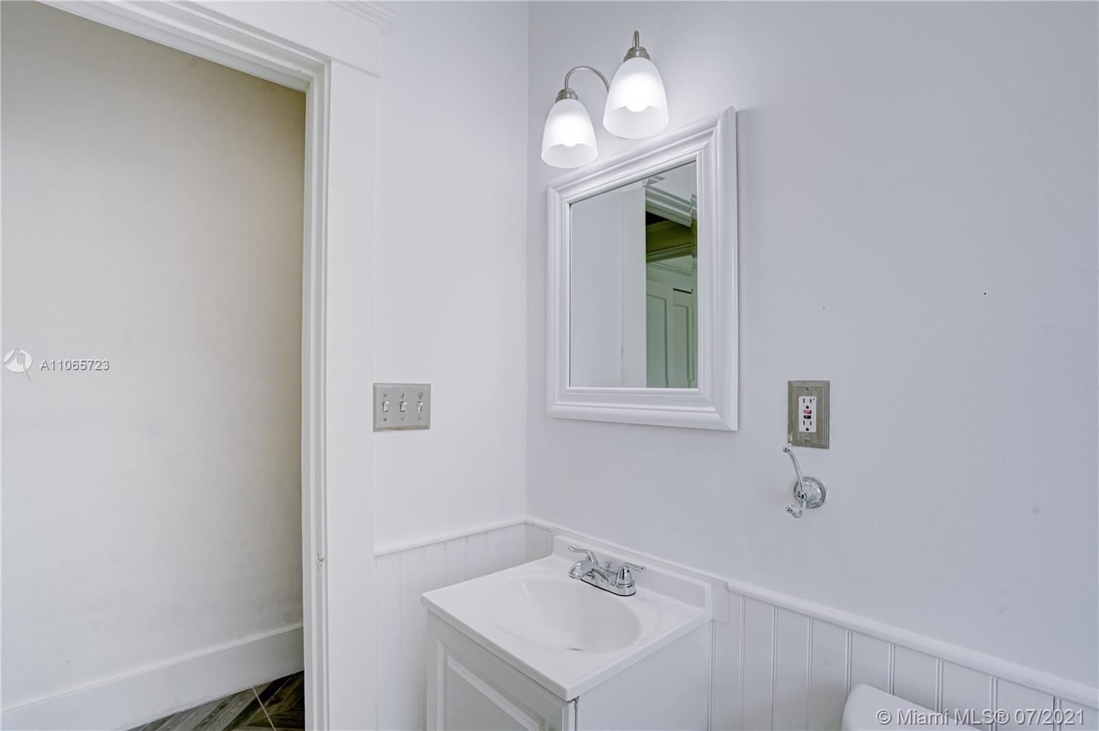 BILTMORE SUB - Residential Lease