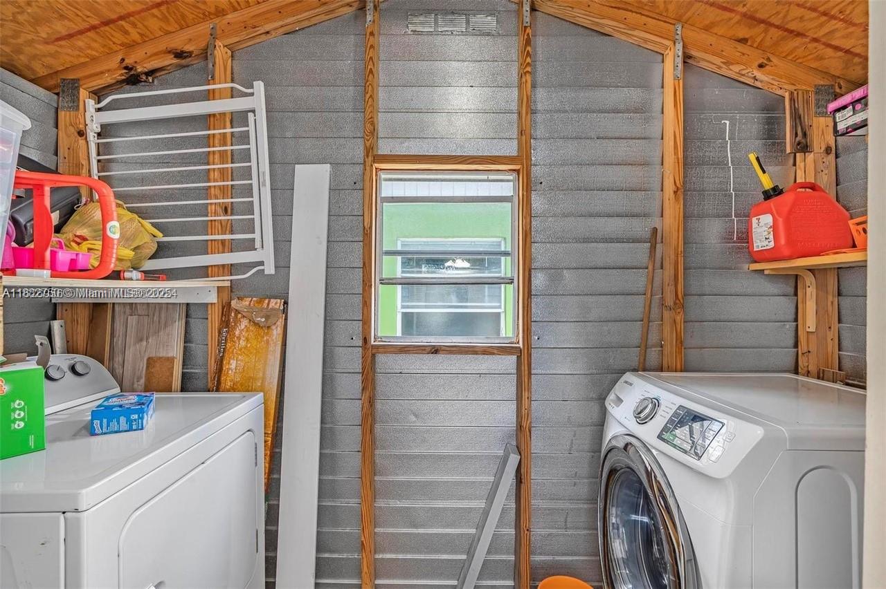 INGLESIDE PARK REV - Residential