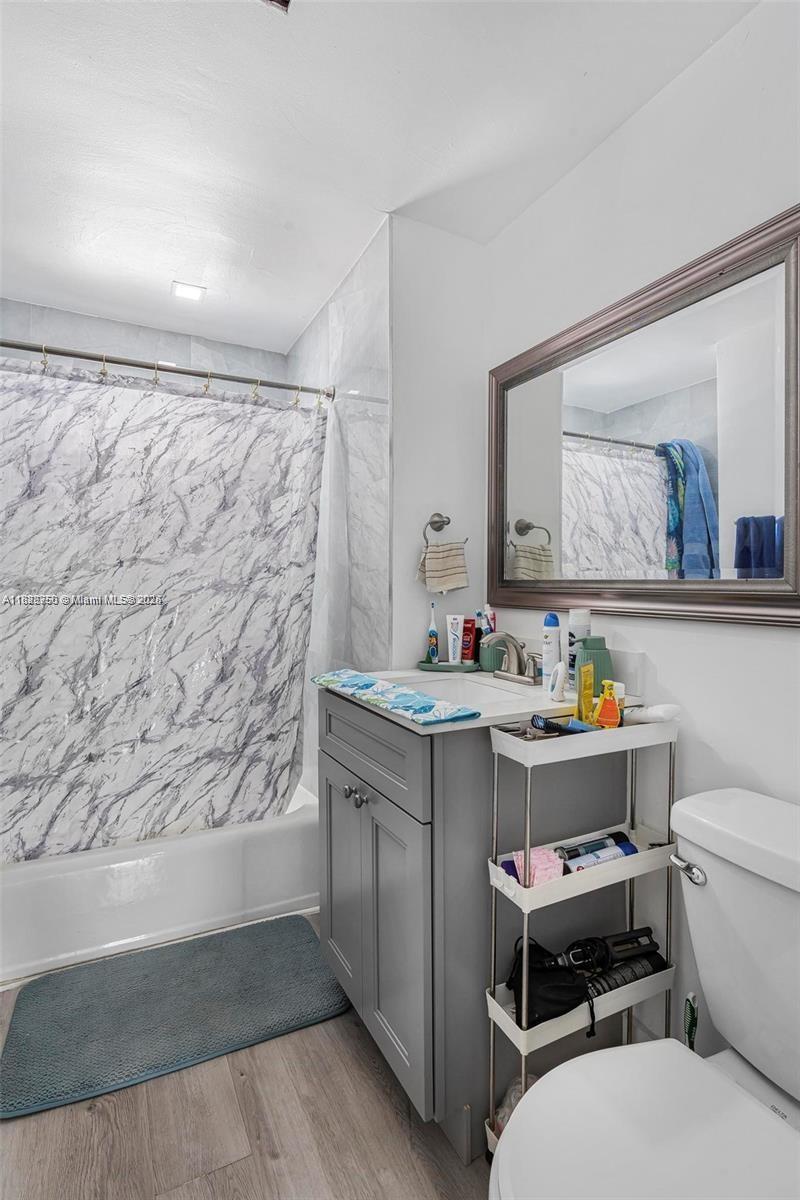 INGLESIDE PARK REV - Residential