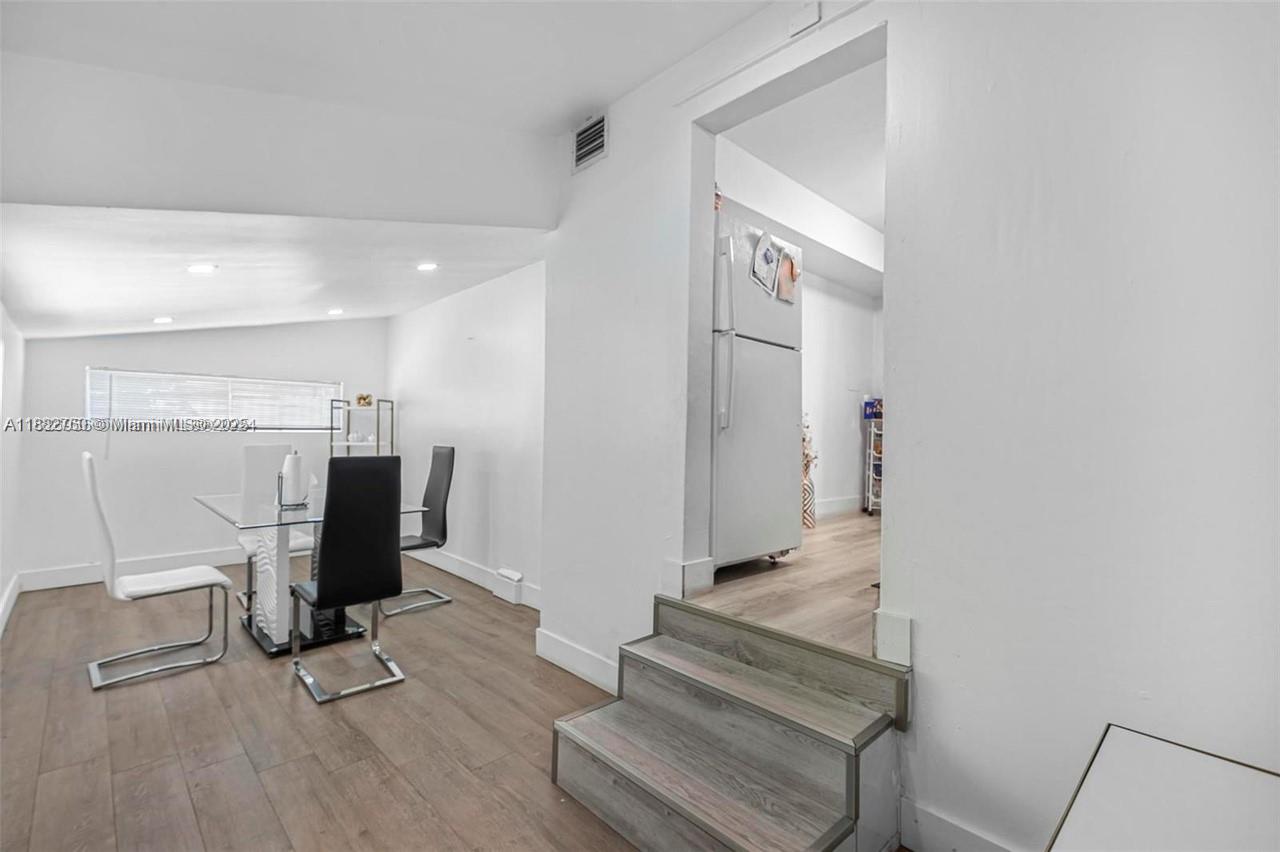 INGLESIDE PARK REV - Residential