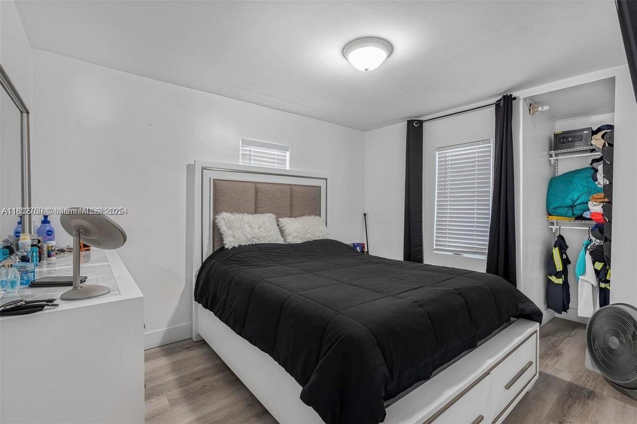 INGLESIDE PARK REV - Residential