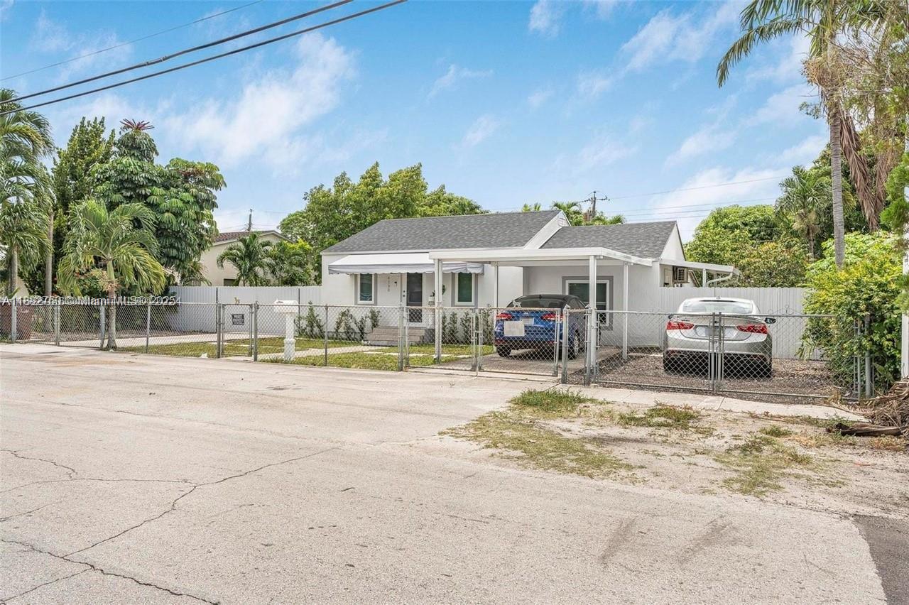 Great Starter Home or Investment Opportunity!
Welcome to this charming 3-bedroom, 2-bath property featuring a versatile layout and an incredible income-producing legal back house (1/1)—perfect for lowering your mortgage. Whether you prefer it as a comfortable 2/1 main home plus rental unit, or as a full 3/2 with extra income, this property offers flexibility to fit your lifestyle or investment goals. Sitting on an expansive 8,000 sq. ft. double lot, the possibilities here are endless. Major upgrades provide peace of mind, including impact windows, a new roof (2024), and a new A/C system (2021). Ideal for first-time buyers seeking affordability or savvy investors looking for rental returns—this home checks all the boxes. Don’t miss the chance to own a property that truly pays for itself!