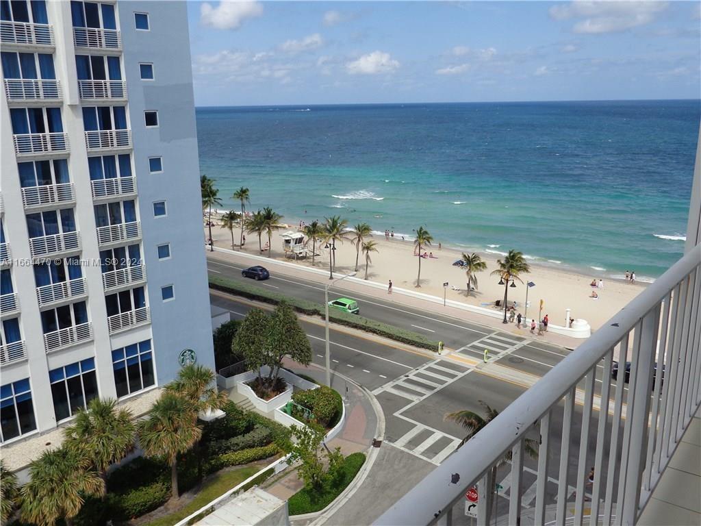 Rental Property at 209 N Fort Lauderdale Beach Blvd 7D, Fort Lauderdale, Broward County, Florida - Bedrooms: 2 
Bathrooms: 2  - $3,990 MO.
