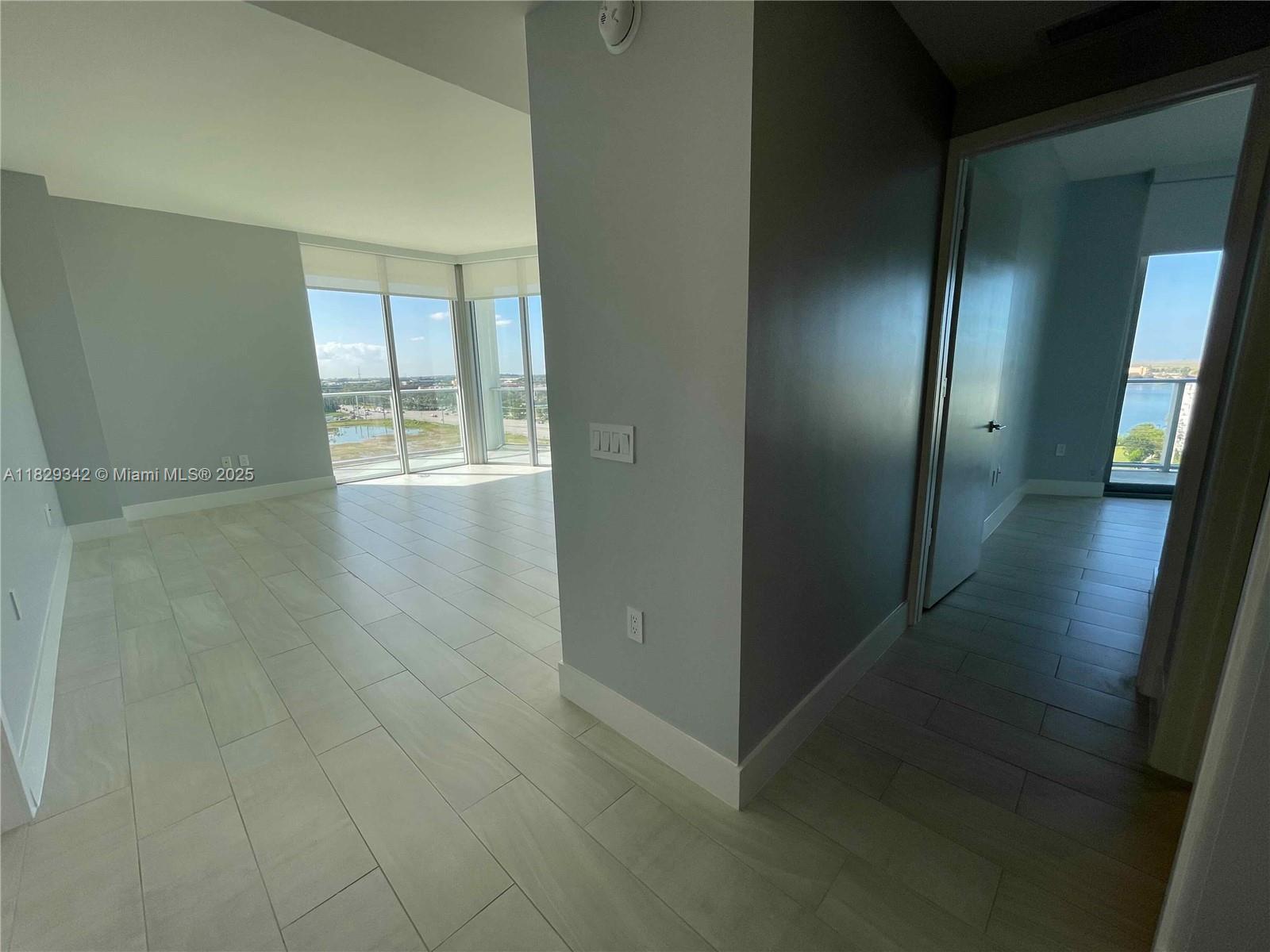 2000 Metropica Way 804