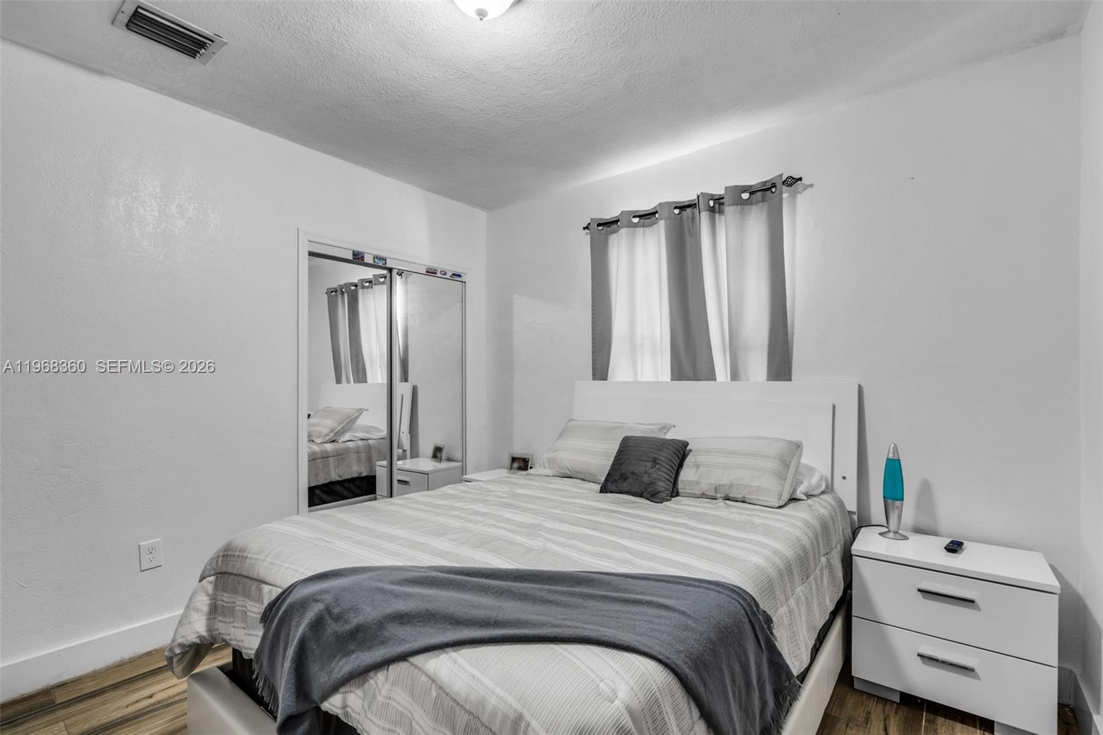 ELSON MANORS - Residential